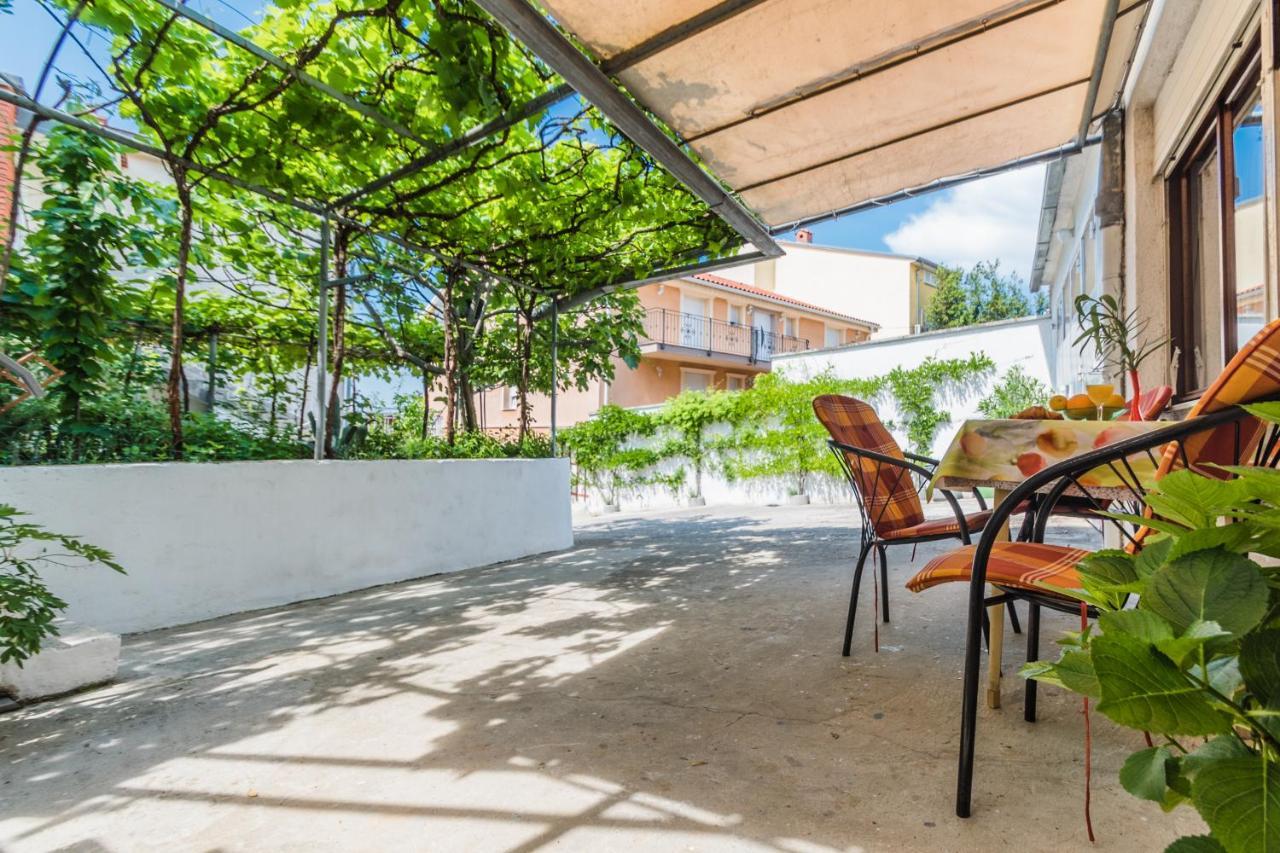 Loredana Apartments Crikvenica Esterno foto